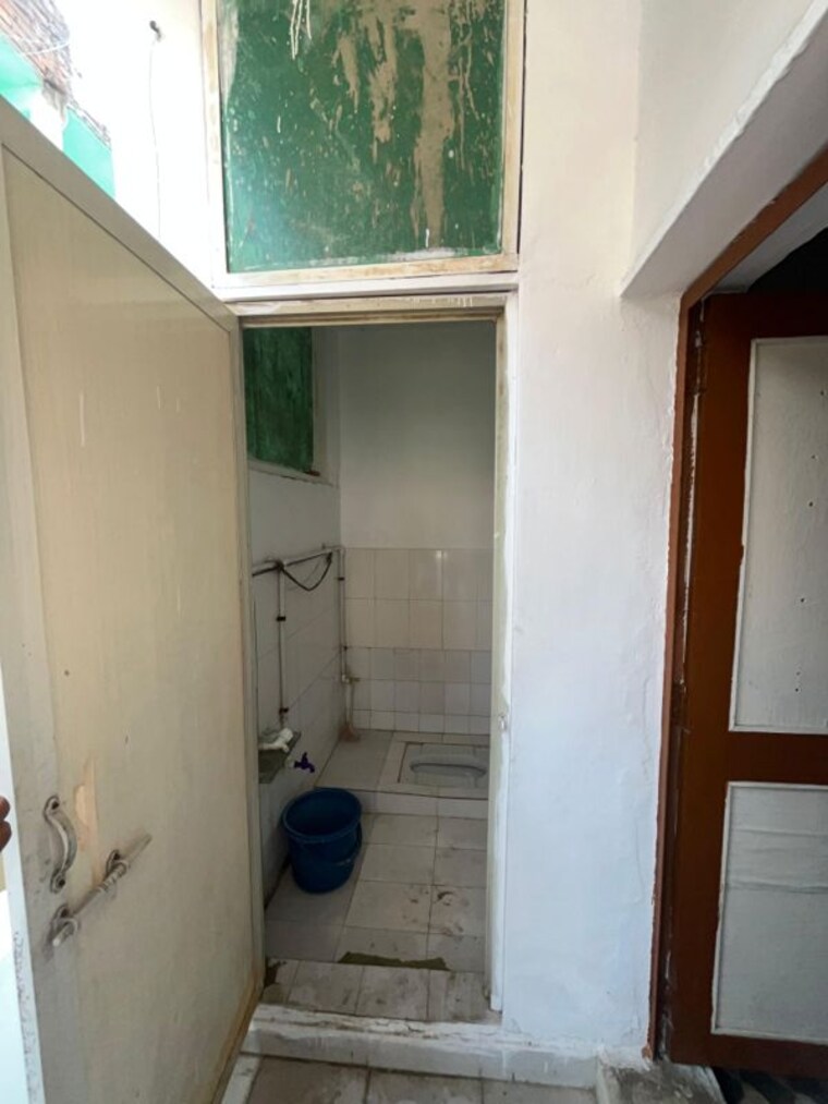 Bathroom, asarwa 1 RK 700 Sq.Ft. Villa In Asarwa Ahmedabad 10056823