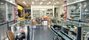  Shop For Rent in Fort