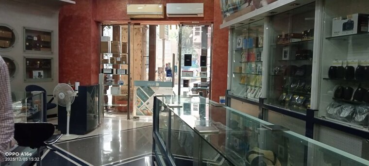 Exterior View, fort Commercial Shop 1100 Sq.Ft. In Fort Mumbai 10056777