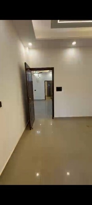 Room in 2 BHK Builder Floor at Vasundhara Sector 5 – for Sale