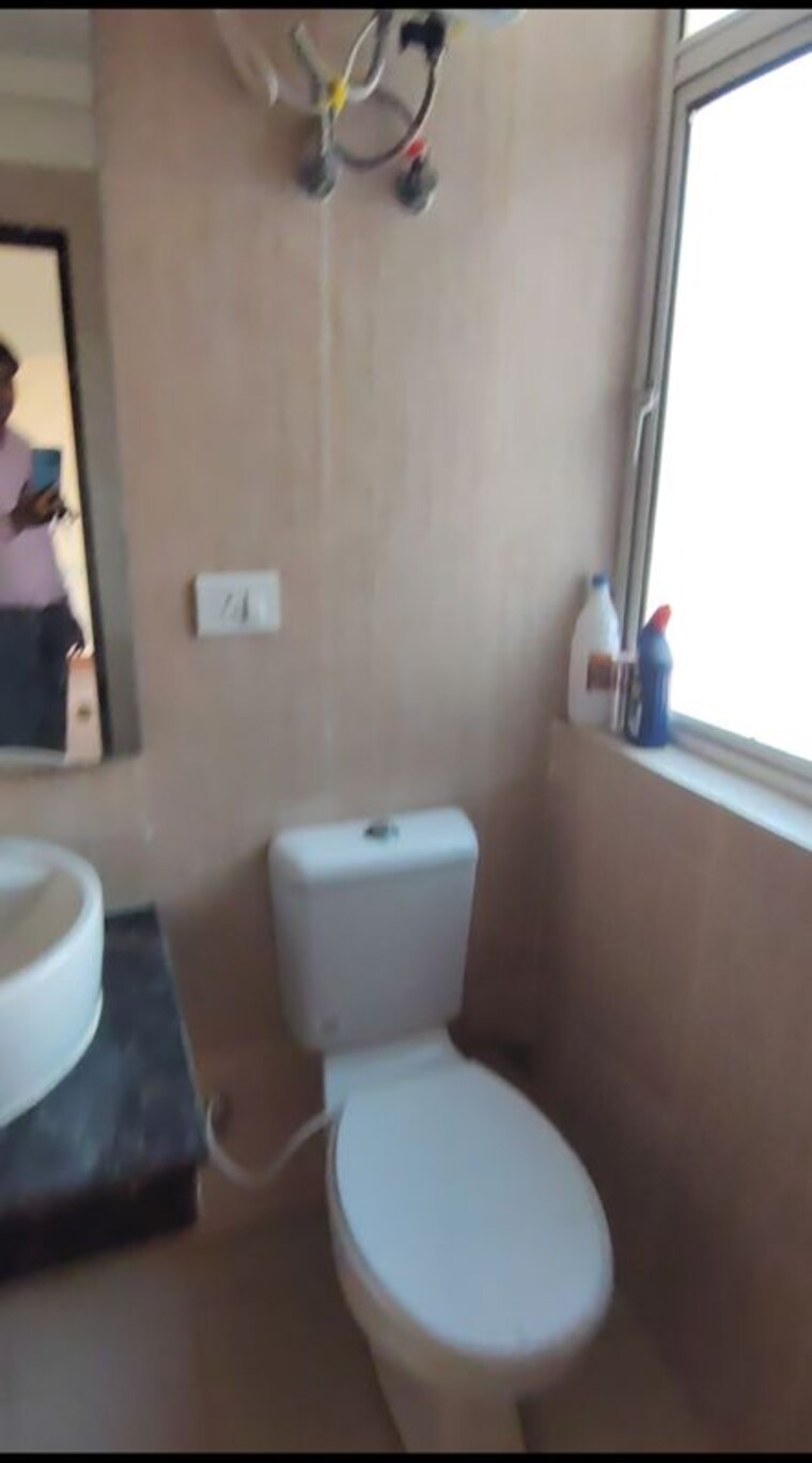 Bathroom, ansal-highland-park 2 Bedroom 1361 Sq.Ft. Apartment In Sector 103 Gurgaon 10056863