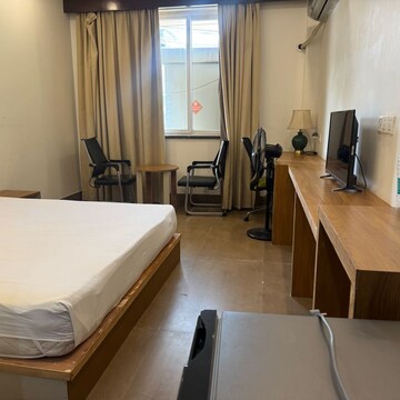 Kitchen in  Pg at Dlf City Phase 3 – for Rent