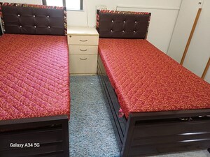 Room in 2 BHK Apartment at Marol – for Rent