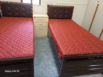 Room in 2 BHK Apartment at Marol – for Rent