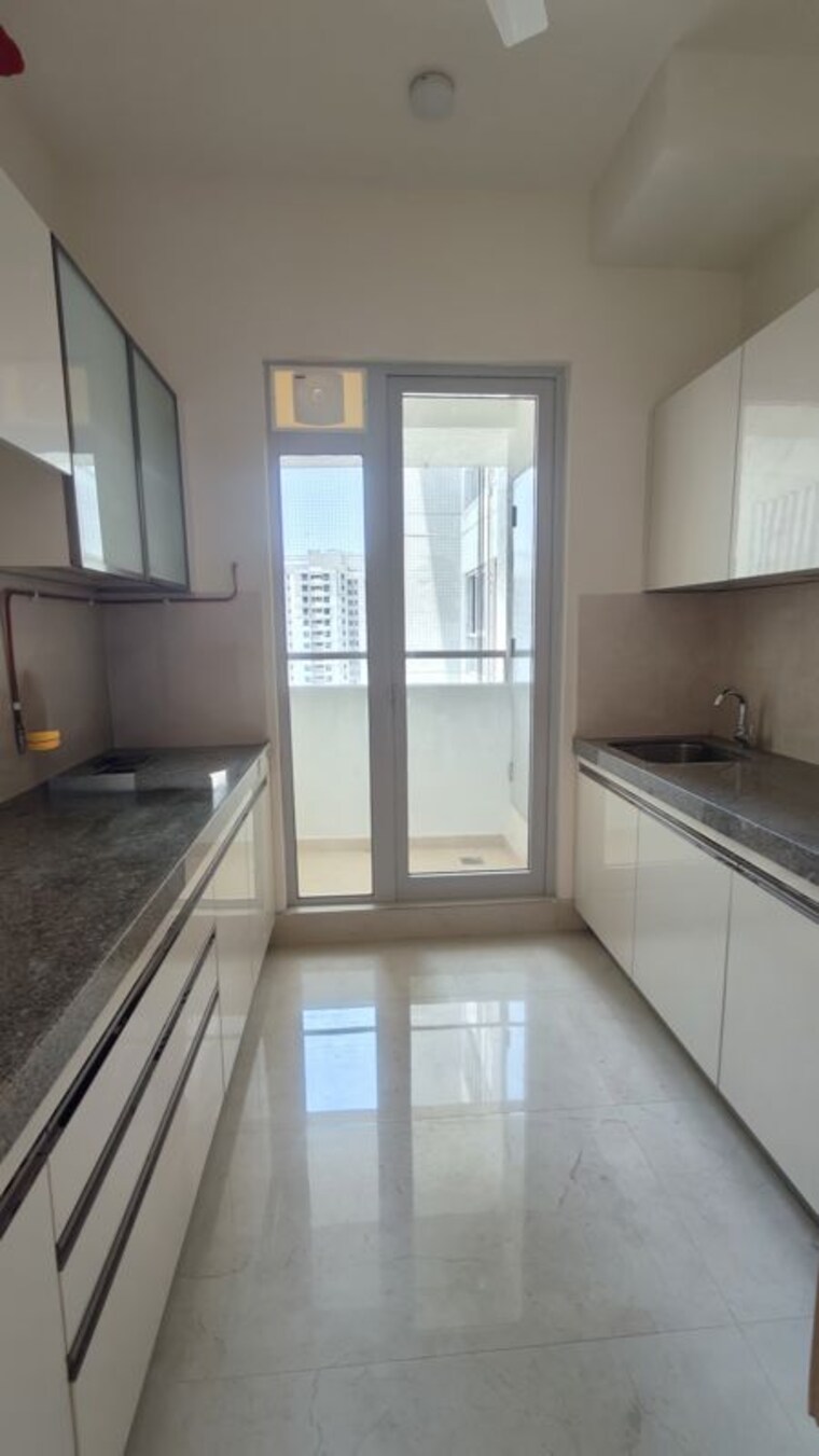 Kitchen, courtyard-by-narang-realty-and-the-wadhwa-group 2 Bedroom 830 Sq.Ft. Apartment In Pokhran Road No Two Thane 10056896