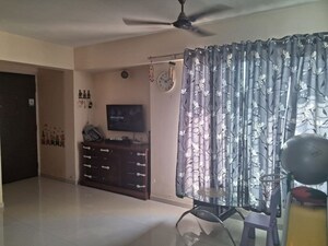 Master Bedroom in 2 BHK Apartment at Cosmos Lounge, Manpada – for Sale
