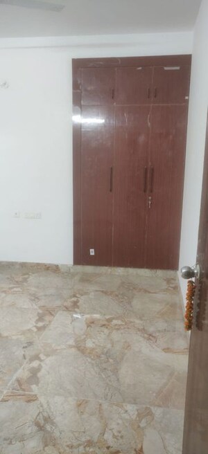 Bedroom in 2.5 BHK Apartment at The Golden Gate, Mahurali – for Rent