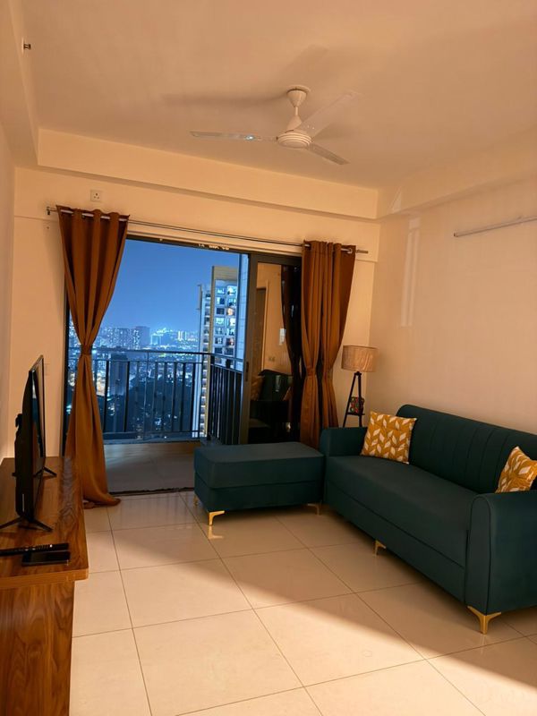 2 BHK Apartment For Rent in Amanora Gold Towers
