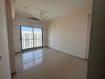 Room in 3 BHK Apartment at Adani Ten BKC, Bandra East – for Rent