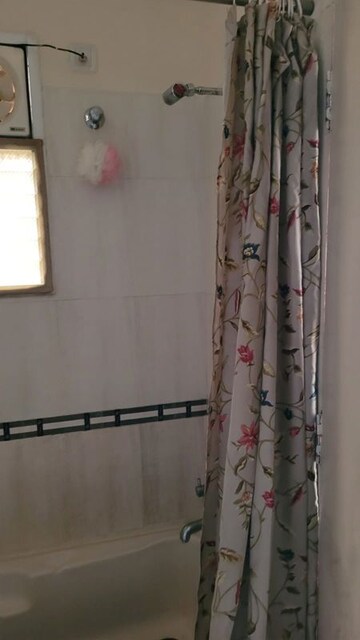 Furnished Amenities in 3 BHK Apartment at JG Residency, Kothanur – for Rent