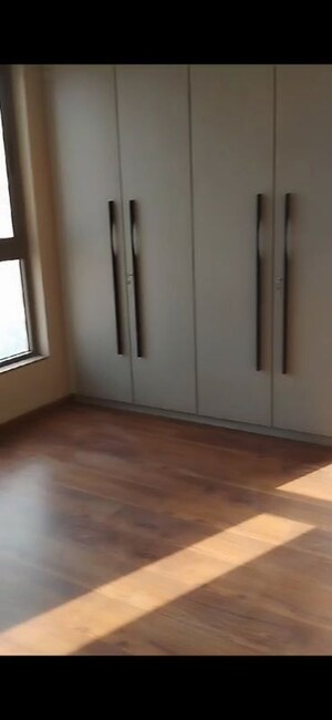 Bedroom in 2 BHK Apartment at Siddha Seabrook, Kandivali West – for Rent