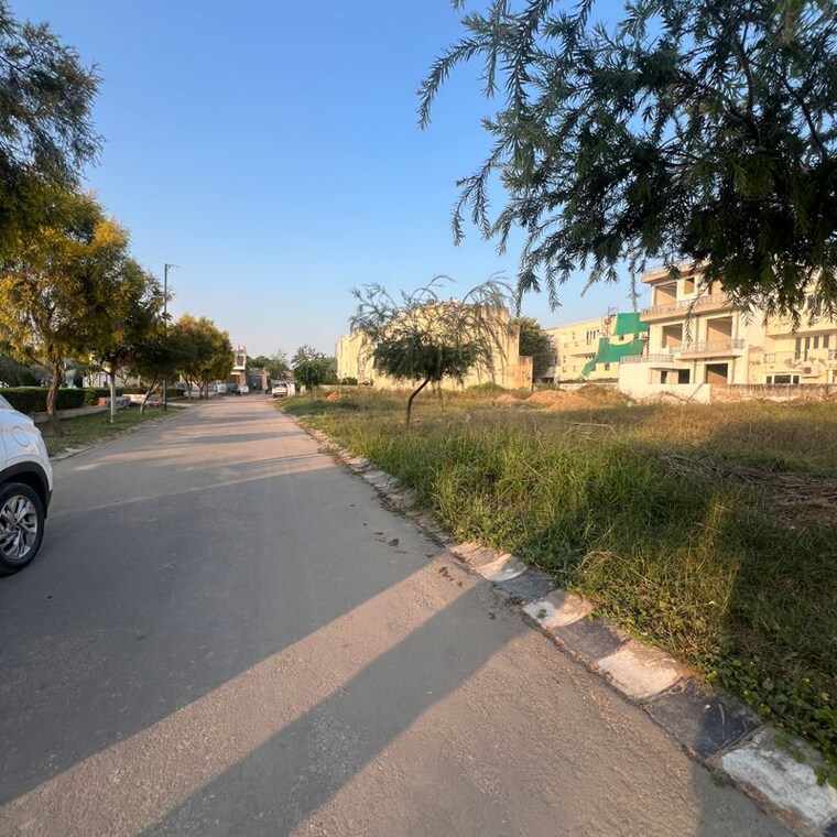  Parking, sector 106  300 Sq.Yd. Plot In Sector 106 Mohali 10056999