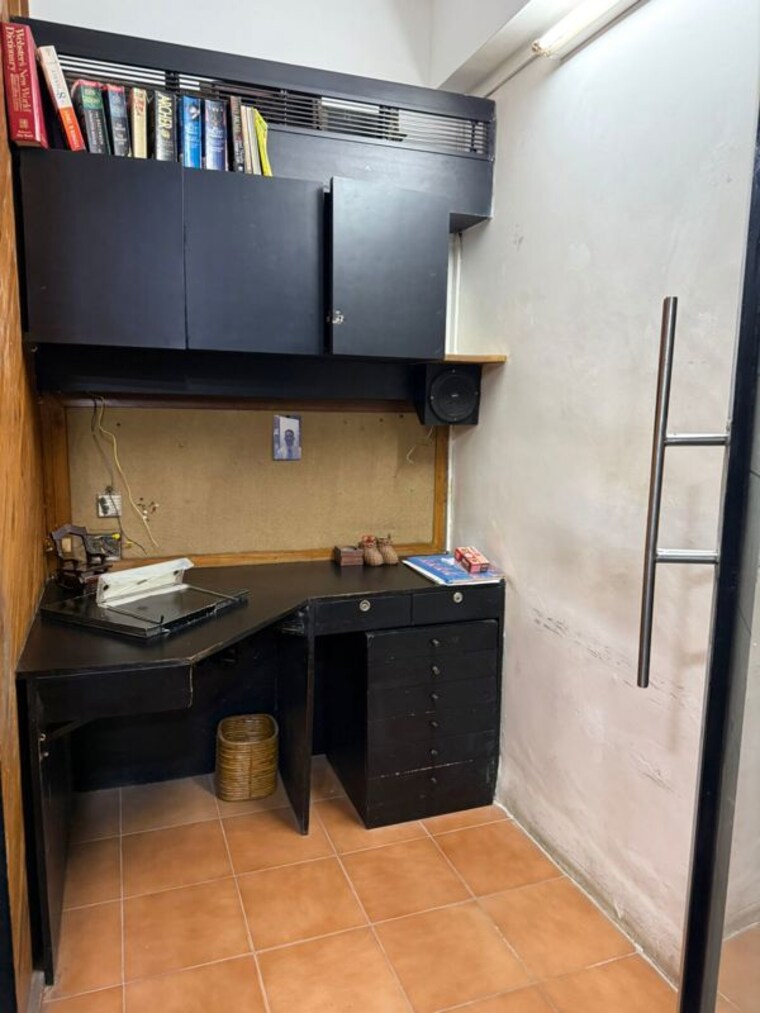 Kitchen, raheja-chambers Commercial Office Space 570 Sq.Ft. In Nariman Point Mumbai 10057003