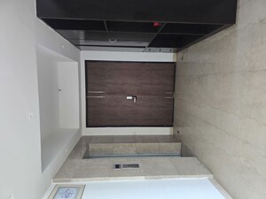 Room in 4 BHK Apartment at Krrish Provence Estate, Gurgaon Faridabad Road – for Rent