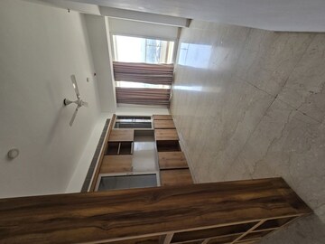 Room in 4 BHK Apartment at Krrish Provence Estate, Gurgaon Faridabad Road – for Rent