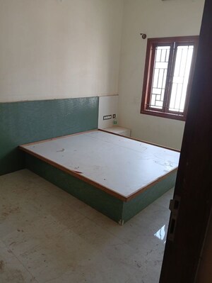Room in 3 BHK Apartment at Jp Nagar – for Rent