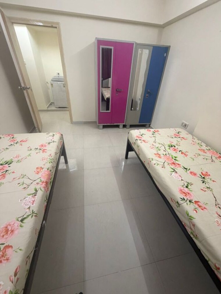 Bedroom, chembur colony Pg For Boys & Girls In Chembur Colony 10057018