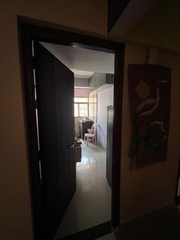 Room in 1 BHK Apartment at Priyadarshani CHS, Prabhadevi – for Rent