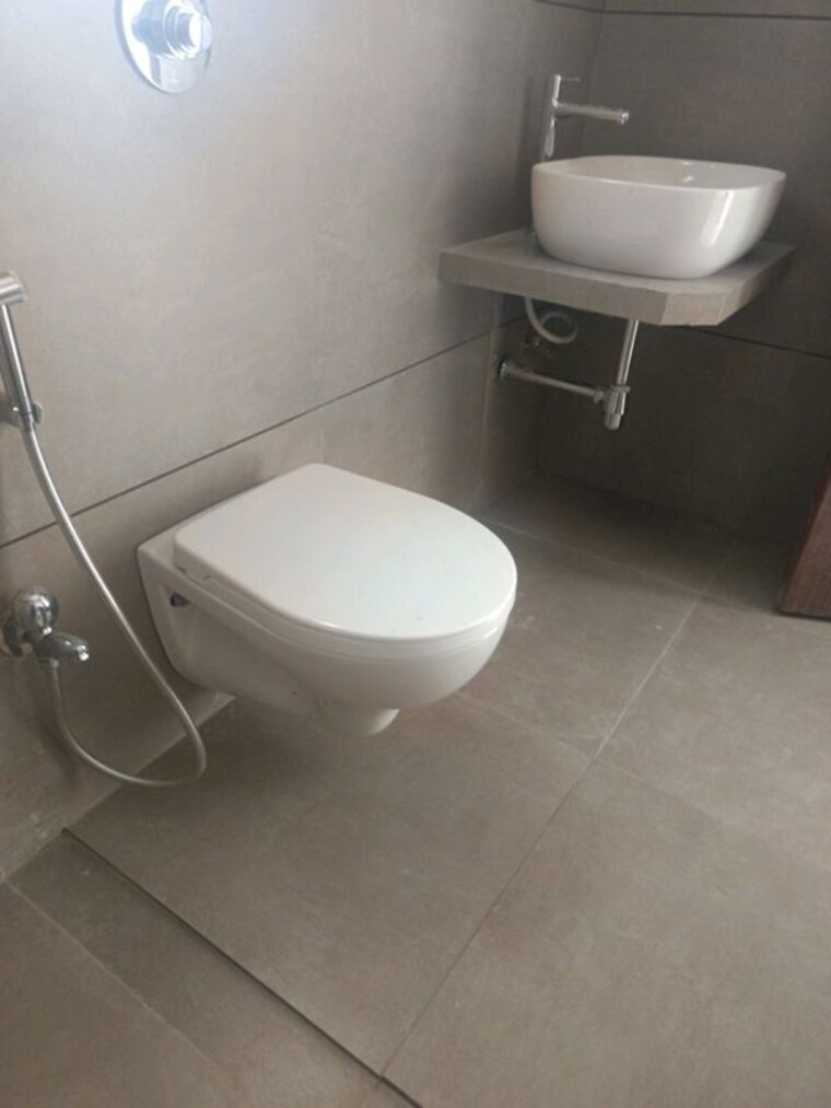 Bathroom, kanchan-osian-one-and-only 1 Bedroom 600 Sq.Ft. Apartment In Koregaon Park Pune 10057069