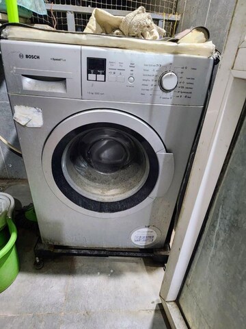 Team Area in 2 BHK Apartment at Unicca Emporis, Varthur – for Rent