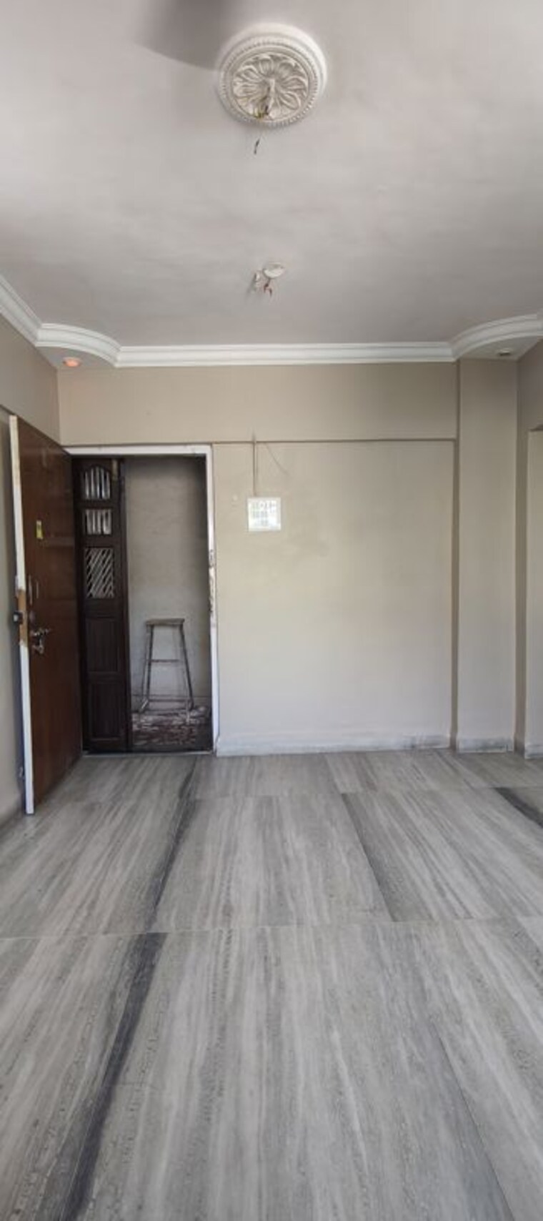 Room, chikoowadi 1 Bedroom 430 Sq.Ft. Apartment In Chikoowadi Mumbai 10057133