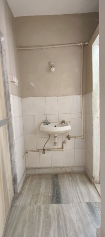 Bathroom in 1 BHK Apartment at Chikoowadi – for Rent