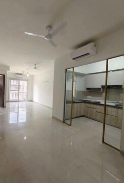 3 BHK + Extra Room Apartment For Rent in Smart World Orchard