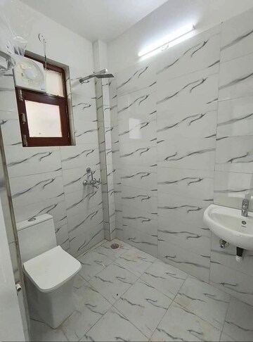 Master Bedroom in 1 BHK Builder Floor at Saket – for Rent