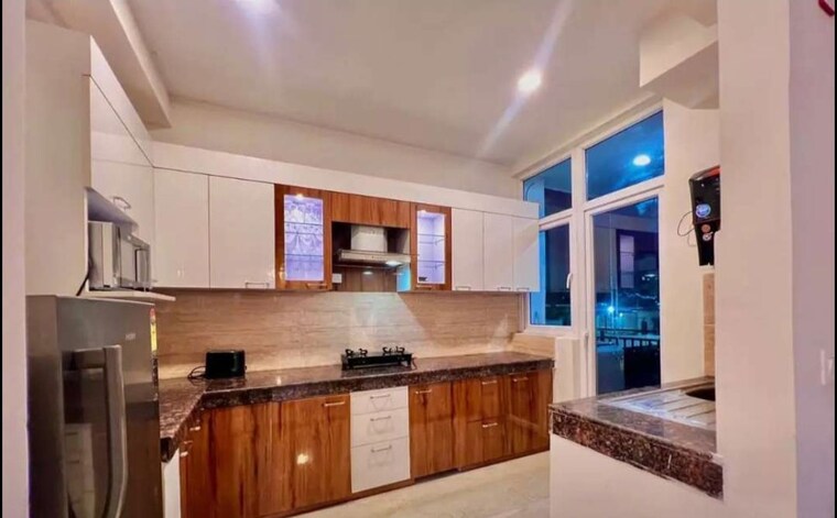 Kitchen, hazratganj 3 Bedroom 2000 Sq.Ft. Apartment In Hazratganj Lucknow 10057161