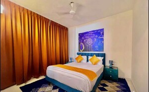 Bedroom in 3 BHK Apartment at Hazratganj – for Rent