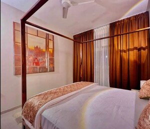 Bedroom in 3 BHK Apartment at Hazratganj – for Rent