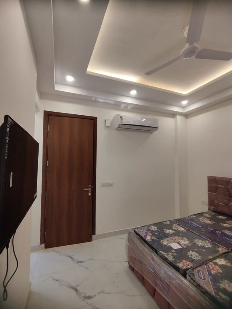 Master Bedroom, unitech-uniworld-city 3 Bedroom 2368 Sq.Ft. Apartment In Sector 30 Gurgaon 10057208