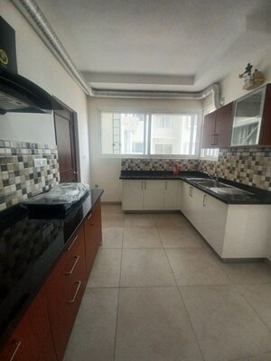 Kitchen in 3.5 BHK Apartment at Prestige Lakeside Habitat, Varthur – for Rent