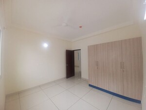 Room in 3.5 BHK Apartment at Prestige Lakeside Habitat, Varthur – for Rent