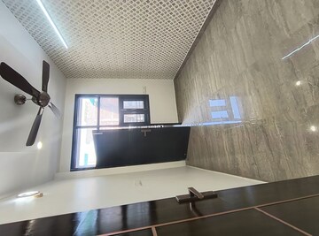 Room in 3 BHK Builder Floor at Govindpuri – for Sale