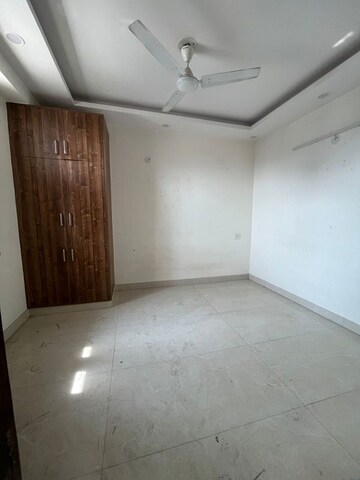 Room in 2 BHK Builder Floor at Rajpur Khurd Extension – for Rent