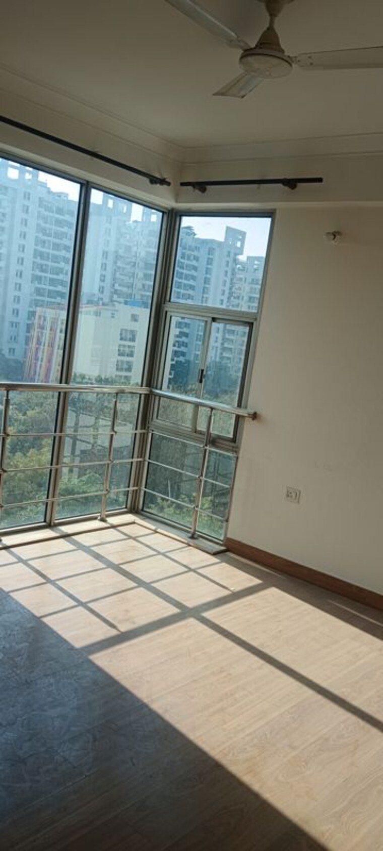 Balcony, parsvnath-exotica 3 Bedroom 2895 Sq.Ft. Apartment In Sector 53 Gurgaon 10057238
