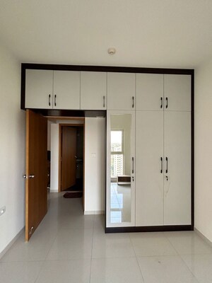 Room in 2 BHK Apartment at Sobha Dream Gardens, Thanisandra Main Road – for Rent