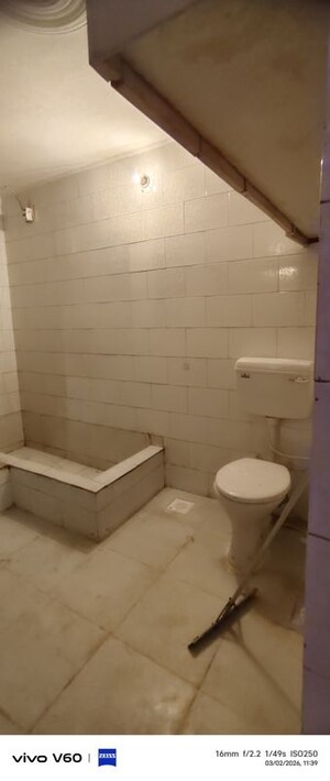 Bathroom in 1.5 BHK Independent House at RWA Apartments Sector 41, Sector 41 – for Rent