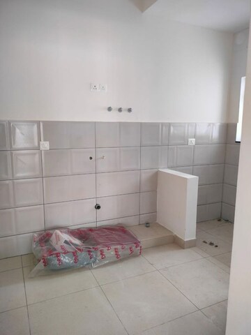Bathroom in 3 BHK Apartment at Prestige Green Gables, Panathur – for Rent