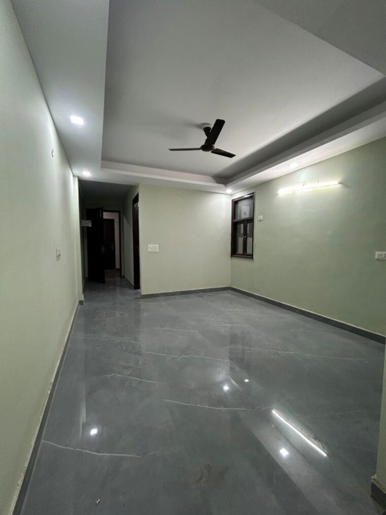 Kitchen, chattarpur 2 Bedroom 79 Sq.Yd. Builder Floor In Chattarpur Delhi 10057336