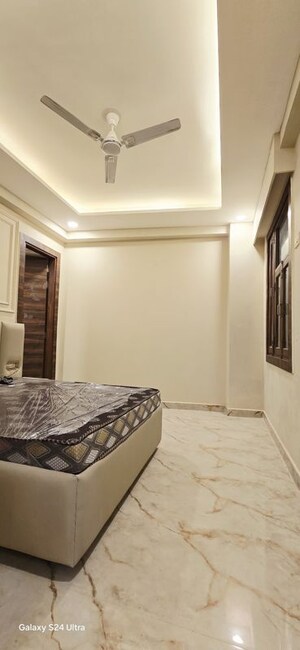 Bedroom in 2 BHK Builder Floor at Sector 72 – for Sale