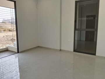 Room in 2 BHK Apartment at Vyom Avinea, Hadapsar – for Sale