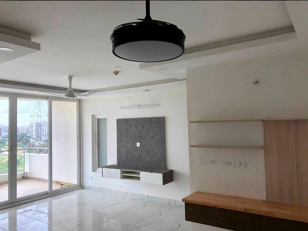 3.5 BHK + Servant Room Apartment For Rent in Bhartiya Nikoo Homes