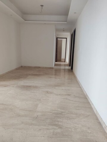 3 BHK Apartment For Sale in Mahagun Mezzaria, Sector 78