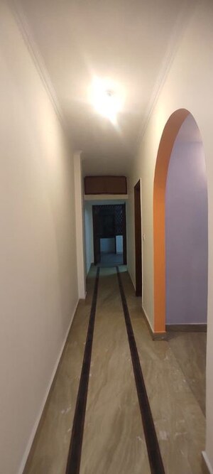 Building Lobby in 1 BHK Builder Floor at Jeewan Nagar – for Rent