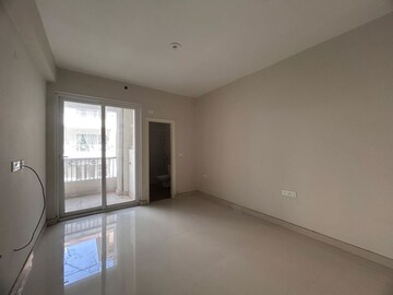 Room in 2 BHK Apartment at Ajnara Le Garden, Sector 16b Greater Noida – for Rent