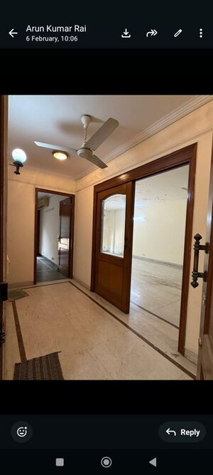 Room in 3.5 BHK Builder Floor at Navjeevan Vihar – for Sale