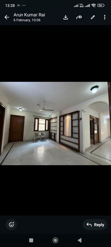 Room in 3.5 BHK Builder Floor at Navjeevan Vihar – for Sale