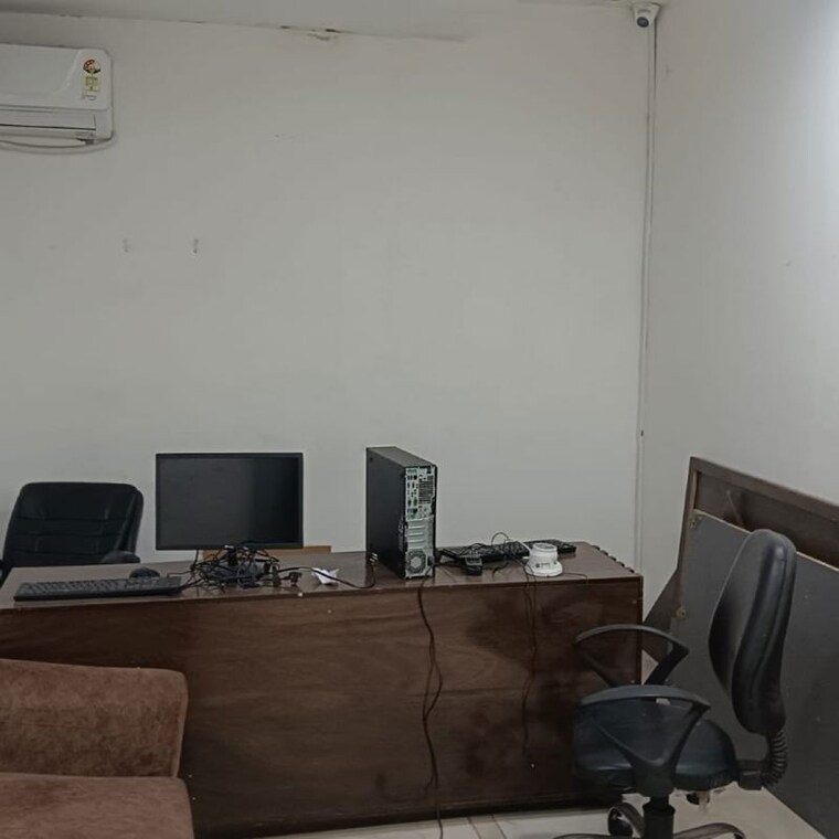 Team Area, sector 34 Commercial Office Space 1500 Sq.Ft. In Sector 34 Chandigarh 10057386